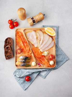 Менажница из бука квадратная Ф1