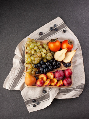 Менажница из бука квадратная Ф2