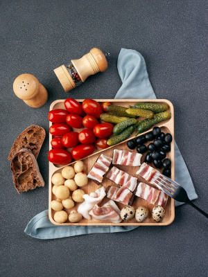 Менажница из бука квадратная Ф1