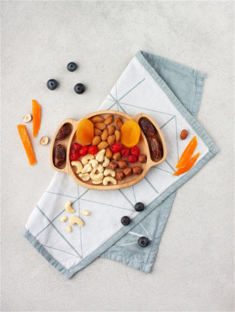 Детская тарелка из бука "Собачка"