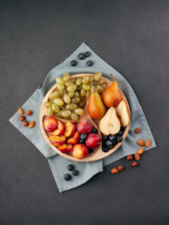 Менажница из бука круглая Ф2