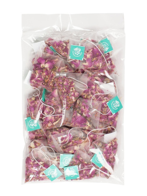 Роза крымская в пирамидке