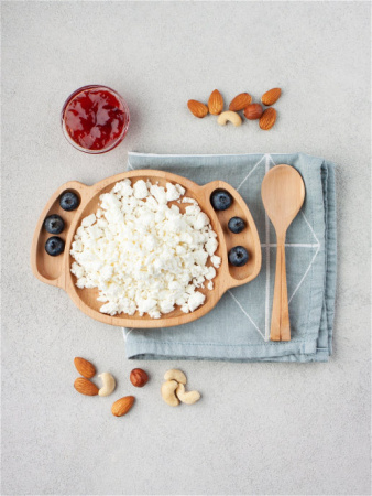 Детская тарелка из бука "Собачка"